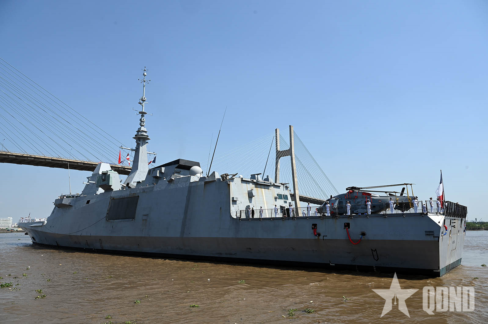 Tàu Hải quân Pháp thăm xã giao Thành phố Hồ Chí Minh